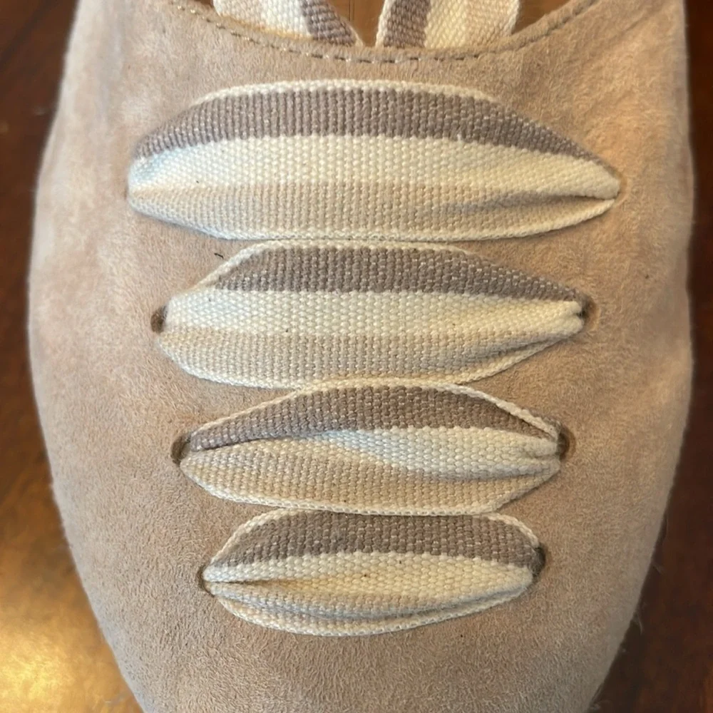 🍯 Paseart cream and tan suede wedge espadrilles